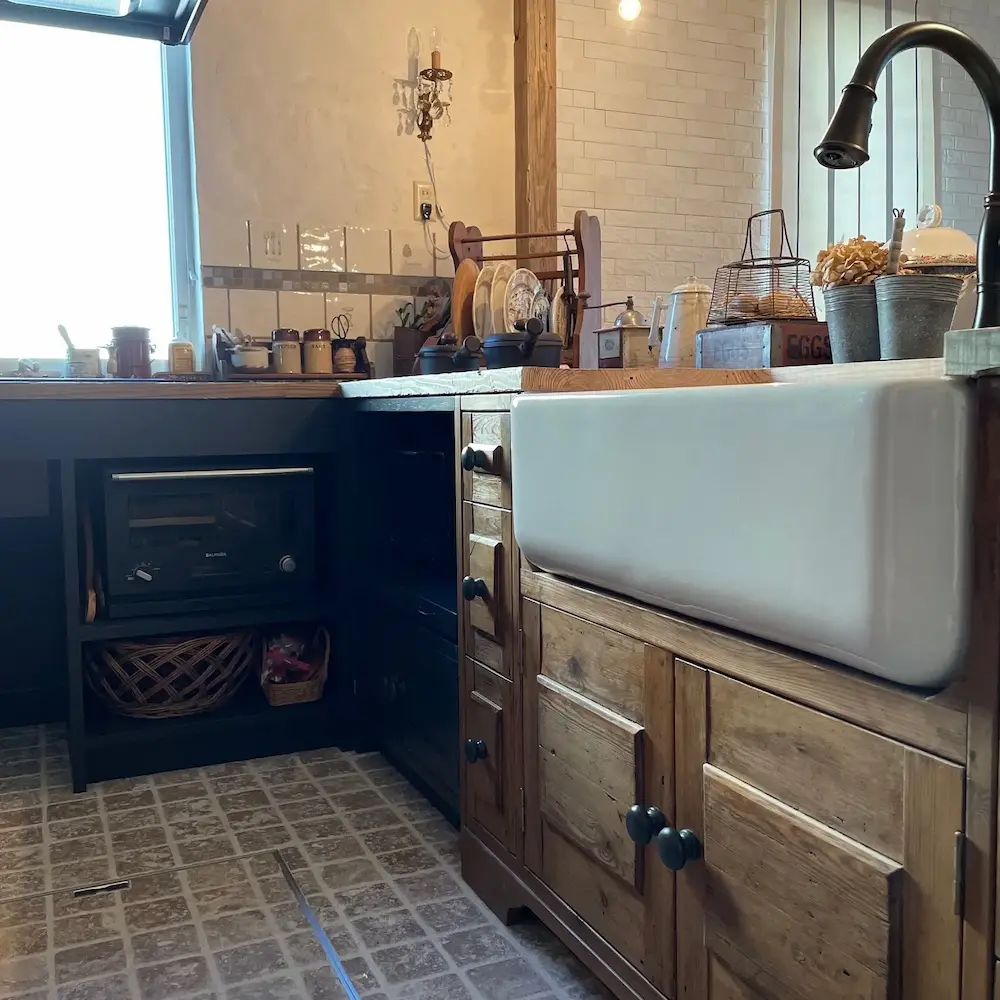 古材,梁,アンティーク,リフォーム,リノベーション,窓,ドア,照明,木,漆喰,石,自然素材,岡山